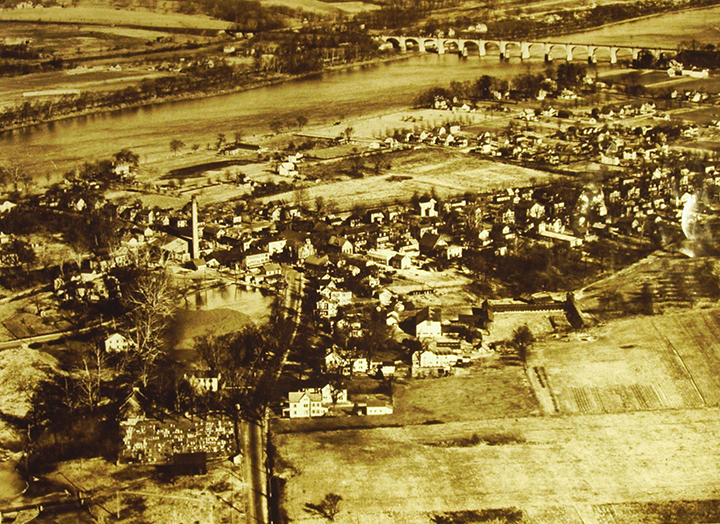 aerial view of the town of Yardley in the early 1900s